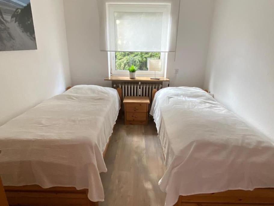 Feddersen Living Grosse Ferienwohnung - Garten - Terrasse - Smart Tv - Netflix ブルンスビュッテル エクステリア 写真