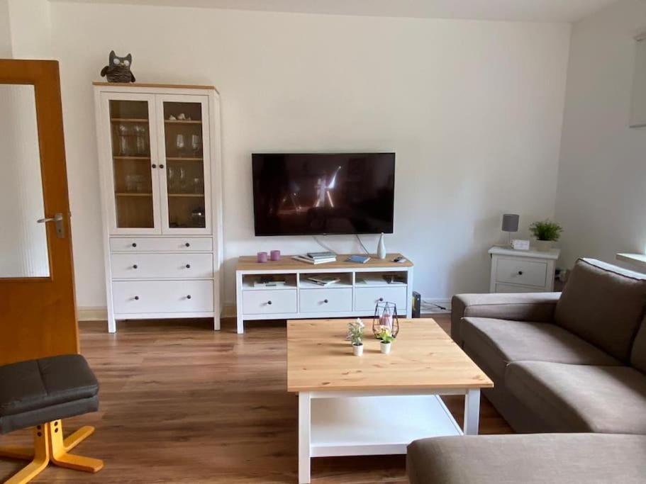Feddersen Living Grosse Ferienwohnung - Garten - Terrasse - Smart Tv - Netflix ブルンスビュッテル エクステリア 写真