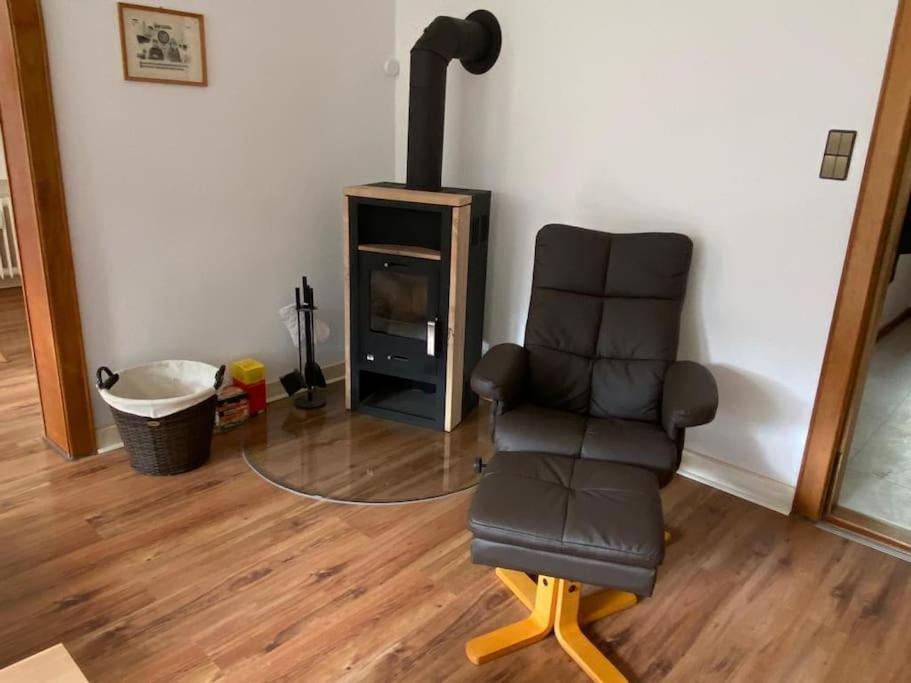 Feddersen Living Grosse Ferienwohnung - Garten - Terrasse - Smart Tv - Netflix ブルンスビュッテル エクステリア 写真
