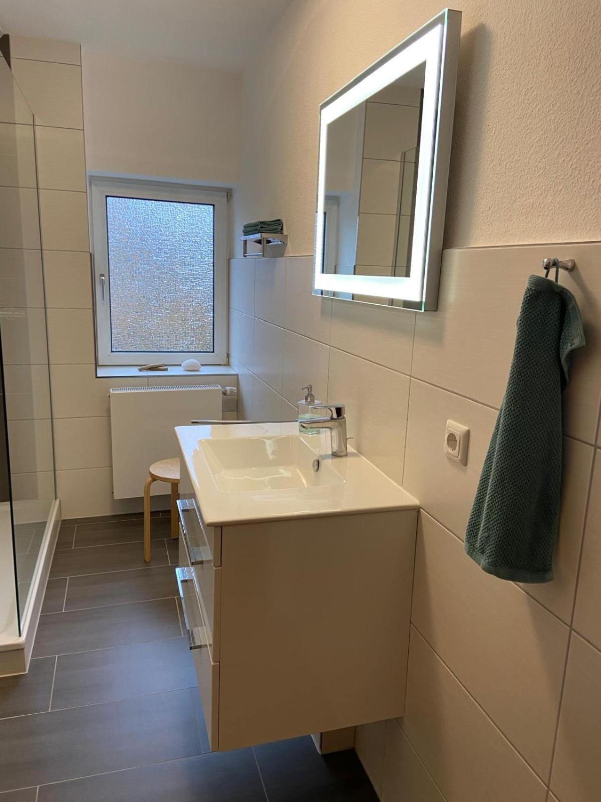 Feddersen Living Grosse Ferienwohnung - Garten - Terrasse - Smart Tv - Netflix ブルンスビュッテル エクステリア 写真